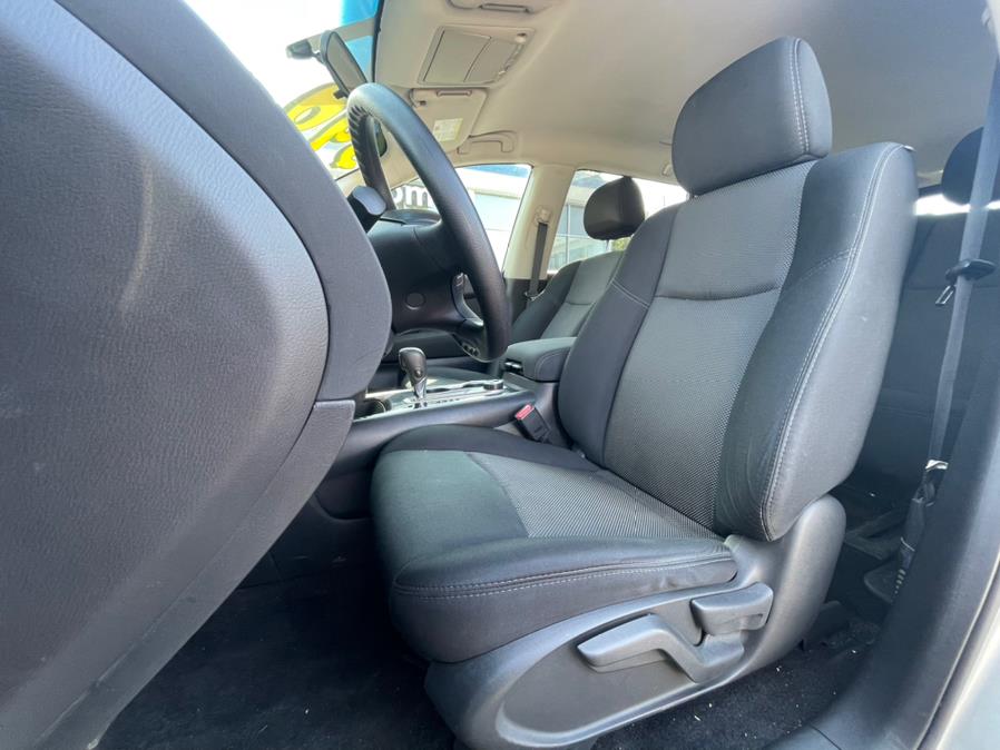 Used Nissan Pathfinder 4x4 S. CLEAN CARFAX!!! 2017 | Sunrise Auto Sales. Rosedale, New York Used Nissan Pathfinder 4x4 S. CLEAN CARFAX!!! 2017 | Sunrise Auto Sales. Rosedale, New York