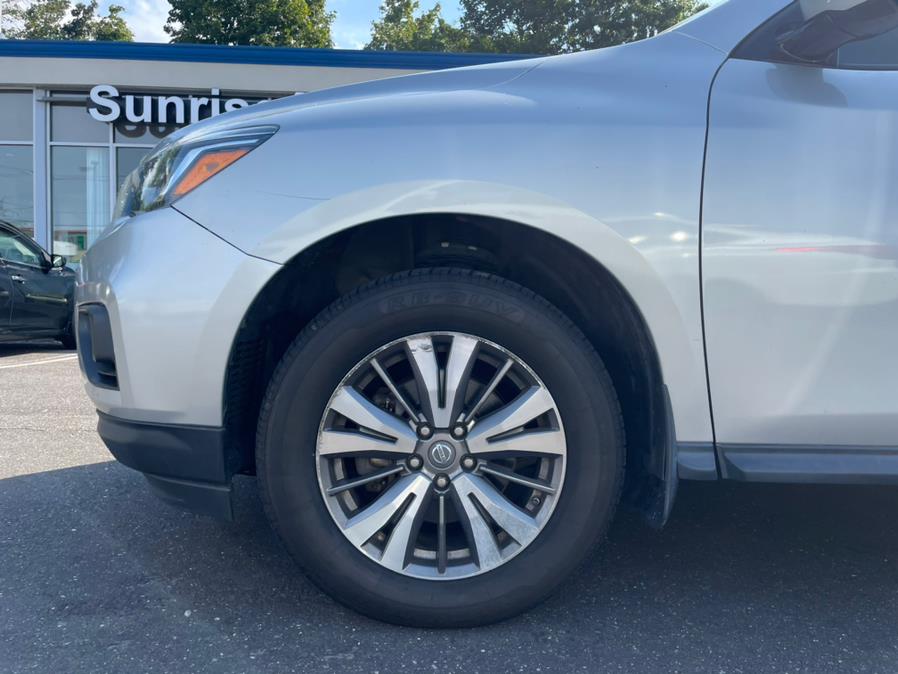 Used Nissan Pathfinder 4x4 S. CLEAN CARFAX!!! 2017 | Sunrise Auto Sales. Rosedale, New York Used Nissan Pathfinder 4x4 S. CLEAN CARFAX!!! 2017 | Sunrise Auto Sales. Rosedale, New York