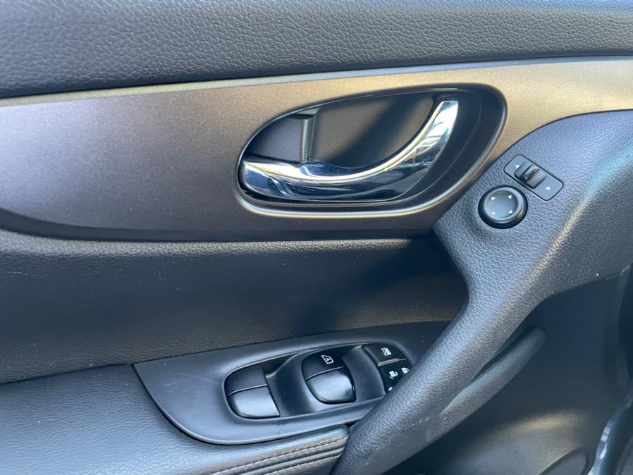 2014 Nissan Rogue SV . CLEAN CARFAX! 1 OWNER!, available for sale in Rosedale, New York | Sunrise Auto Sales. Rosedale, New York 2014 Nissan Rogue SV . CLEAN CARFAX! 1 OWNER!, available for sale in Rosedale, New York | Sunrise Auto Sales. Rosedale, New York
