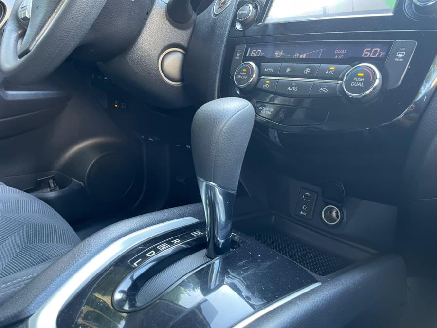 2014 Nissan Rogue SV . CLEAN CARFAX! 1 OWNER!, available for sale in Rosedale, New York | Sunrise Auto Sales. Rosedale, New York 2014 Nissan Rogue SV . CLEAN CARFAX! 1 OWNER!, available for sale in Rosedale, New York | Sunrise Auto Sales. Rosedale, New York