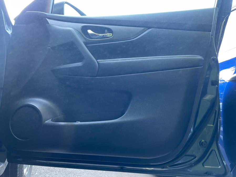 2014 Nissan Rogue SV . CLEAN CARFAX! 1 OWNER!, available for sale in Rosedale, New York | Sunrise Auto Sales. Rosedale, New York 2014 Nissan Rogue SV . CLEAN CARFAX! 1 OWNER!, available for sale in Rosedale, New York | Sunrise Auto Sales. Rosedale, New York