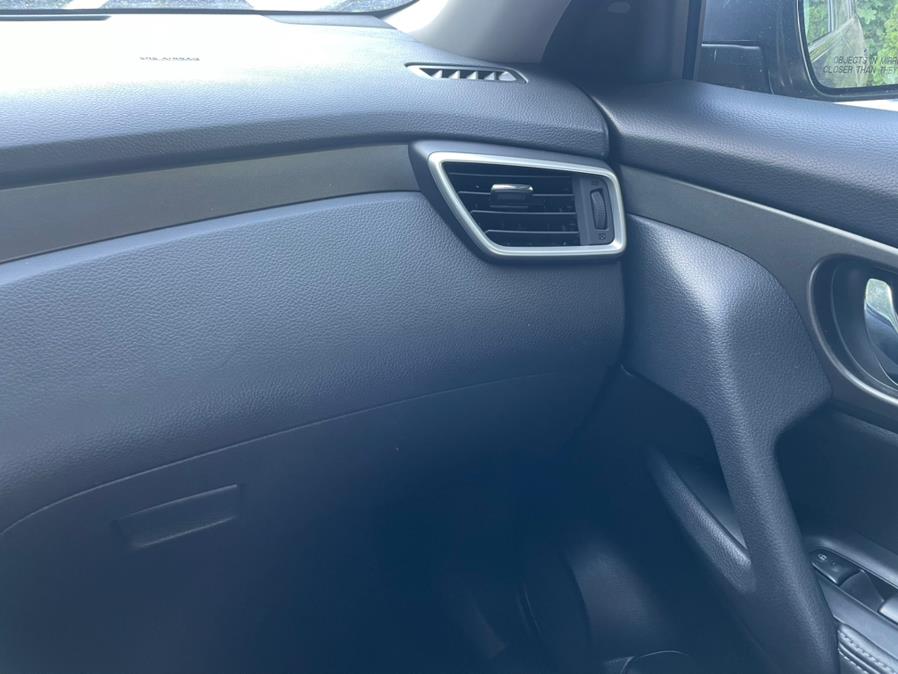 2014 Nissan Rogue SV . CLEAN CARFAX! 1 OWNER!, available for sale in Rosedale, New York | Sunrise Auto Sales. Rosedale, New York 2014 Nissan Rogue SV . CLEAN CARFAX! 1 OWNER!, available for sale in Rosedale, New York | Sunrise Auto Sales. Rosedale, New York