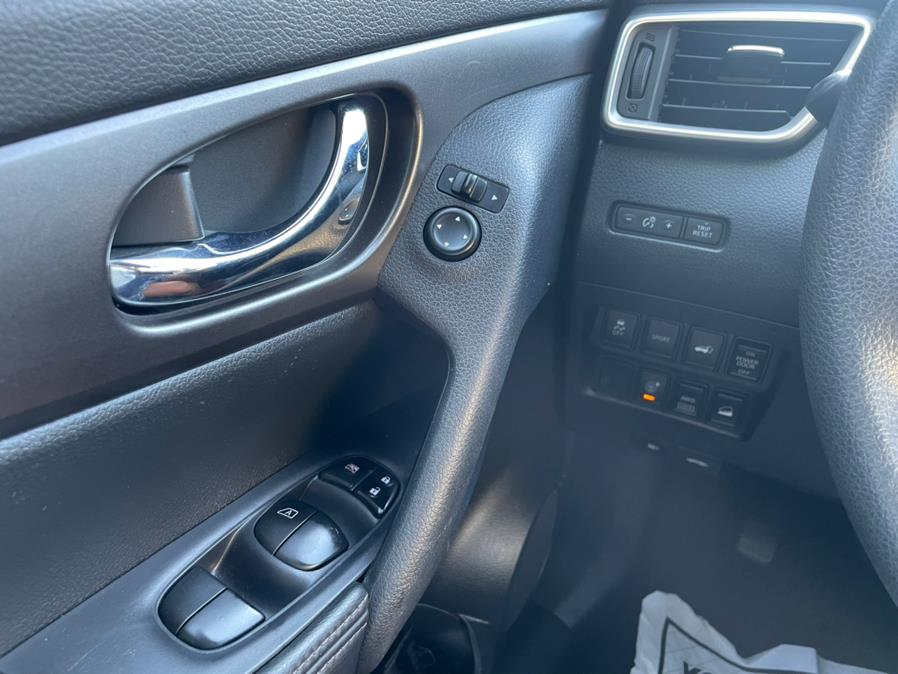 2014 Nissan Rogue SV . CLEAN CARFAX! 1 OWNER!, available for sale in Rosedale, New York | Sunrise Auto Sales. Rosedale, New York 2014 Nissan Rogue SV . CLEAN CARFAX! 1 OWNER!, available for sale in Rosedale, New York | Sunrise Auto Sales. Rosedale, New York