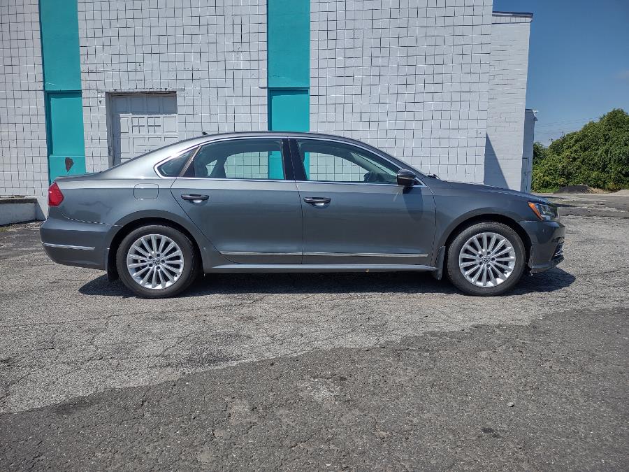 2016 Volkswagen Passat 4dr Sdn 1.8T Auto SE PZEV, available for sale in Milford, Connecticut | Dealertown Auto Wholesalers. Milford, Connecticut