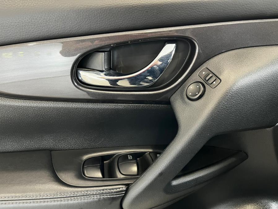 2020 Nissan Rogue AWD SV, available for sale in Franklin Square, New York | Luxury Motor Club. Franklin Square, New York 2020 Nissan Rogue AWD SV, available for sale in Franklin Square, New York | Luxury Motor Club. Franklin Square, New York