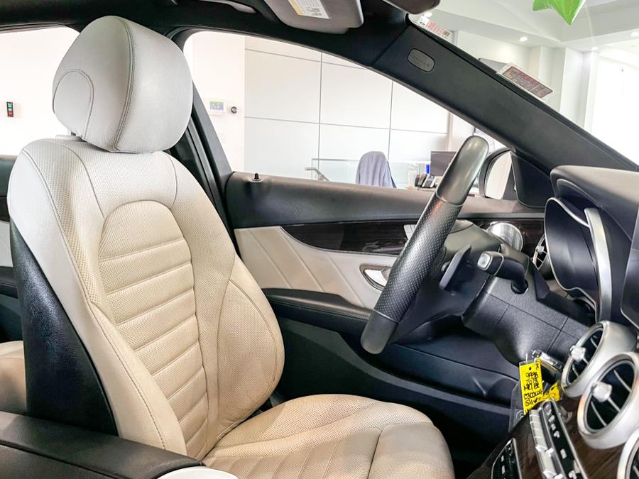 Used Mercedes-Benz C-Class C 300 4MATIC Sedan 2018 | Luxury Motor Club. Franklin Square, New York Used Mercedes-Benz C-Class C 300 4MATIC Sedan 2018 | Luxury Motor Club. Franklin Square, New York