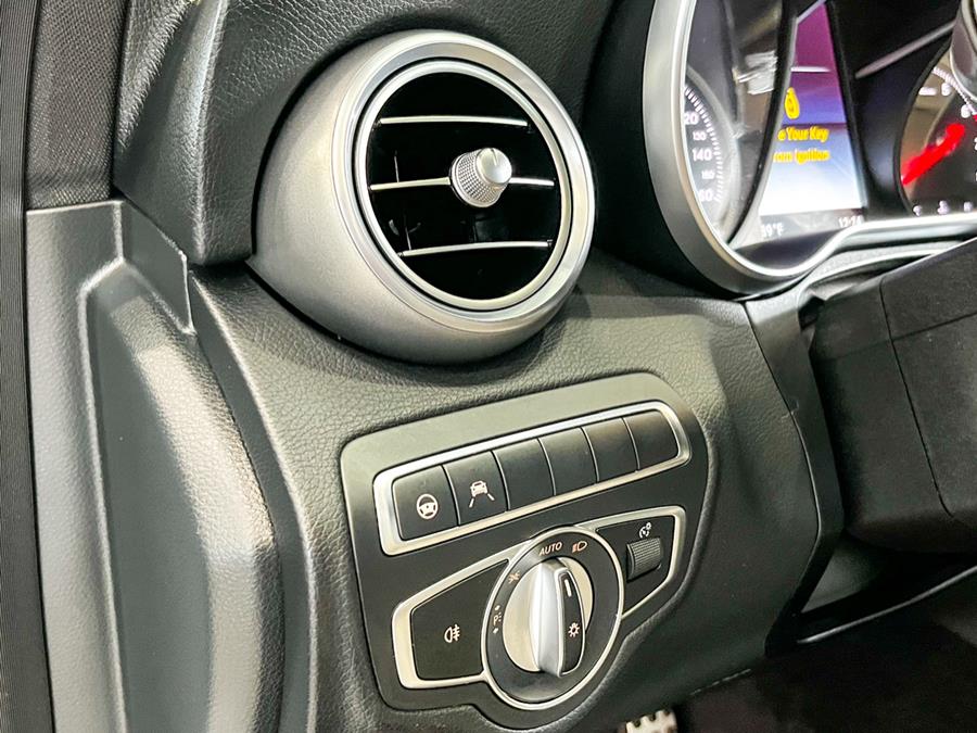 Used Mercedes-Benz C-Class C 300 4MATIC Sedan 2018 | Luxury Motor Club. Franklin Square, New York Used Mercedes-Benz C-Class C 300 4MATIC Sedan 2018 | Luxury Motor Club. Franklin Square, New York