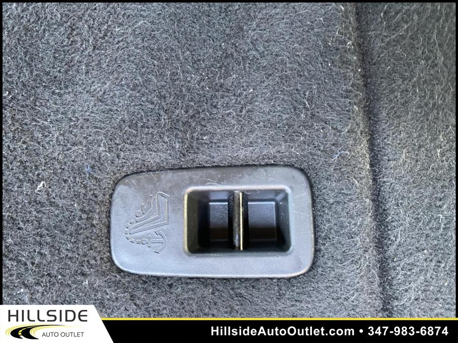 Used Nissan Pathfinder SV 2014 | Hillside Auto Outlet. Jamaica, New York Used Nissan Pathfinder SV 2014 | Hillside Auto Outlet. Jamaica, New York