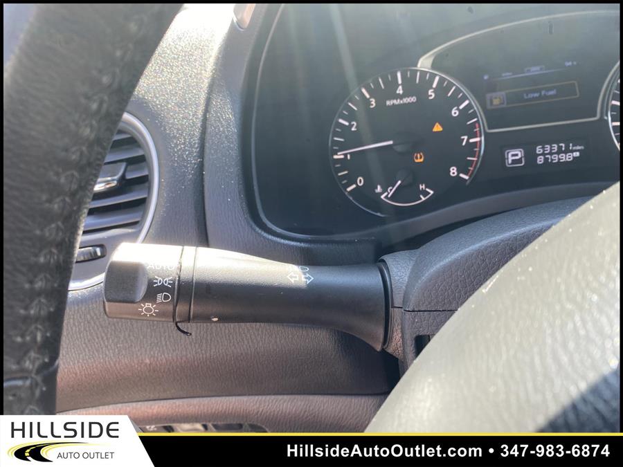 Used Nissan Pathfinder SV 2014 | Hillside Auto Outlet. Jamaica, New York Used Nissan Pathfinder SV 2014 | Hillside Auto Outlet. Jamaica, New York