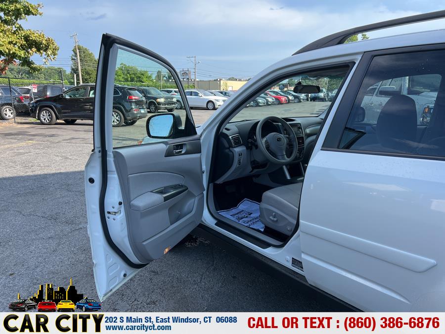 2012 Subaru Forester 4dr Auto 2.5X Premium PZEV, available for sale in East Windsor, Connecticut | Car City LLC. East Windsor, Connecticut 2012 Subaru Forester 4dr Auto 2.5X Premium PZEV, available for sale in East Windsor, Connecticut | Car City LLC. East Windsor, Connecticut