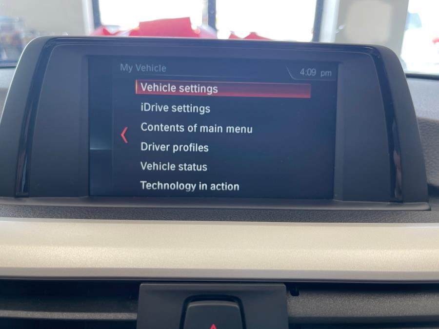 2018 BMW 3 Series 320i xDrive Sedan, available for sale in Inwood, New York | 5 Towns Drive. Inwood, New York 2018 BMW 3 Series 320i xDrive Sedan, available for sale in Inwood, New York | 5 Towns Drive. Inwood, New York