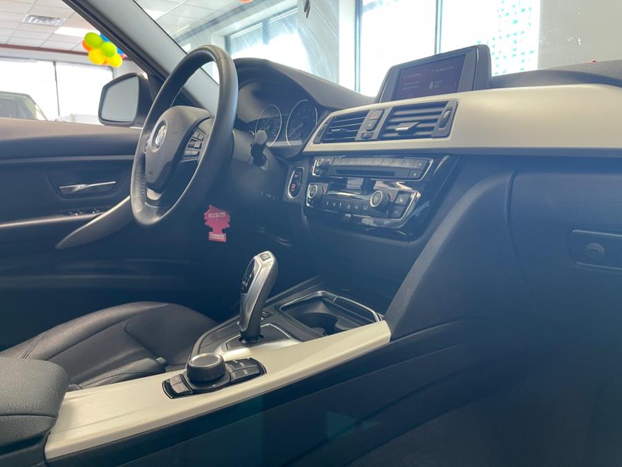 2018 BMW 3 Series 320i xDrive Sedan, available for sale in Inwood, New York | 5 Towns Drive. Inwood, New York 2018 BMW 3 Series 320i xDrive Sedan, available for sale in Inwood, New York | 5 Towns Drive. Inwood, New York