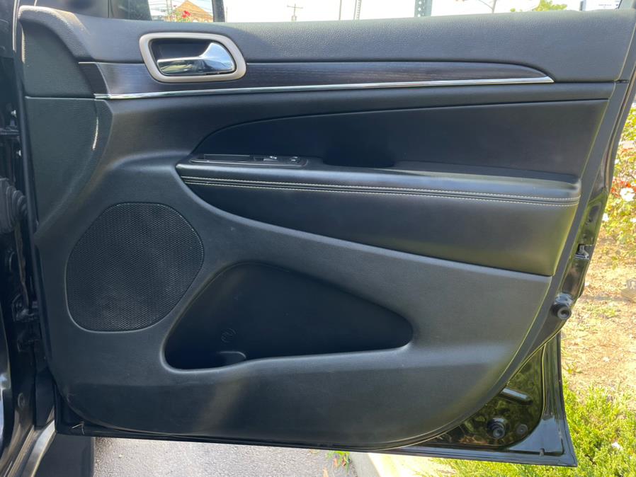 2014 Jeep Grand Cherokee Limited. CLEAN CARFAX!, available for sale in Elmont, New York | Sunrise of Elmont. Elmont, New York 2014 Jeep Grand Cherokee Limited. CLEAN CARFAX!, available for sale in Elmont, New York | Sunrise of Elmont. Elmont, New York