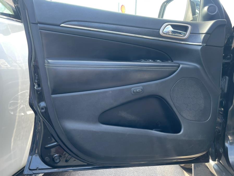2014 Jeep Grand Cherokee Limited. CLEAN CARFAX!, available for sale in Elmont, New York | Sunrise of Elmont. Elmont, New York 2014 Jeep Grand Cherokee Limited. CLEAN CARFAX!, available for sale in Elmont, New York | Sunrise of Elmont. Elmont, New York