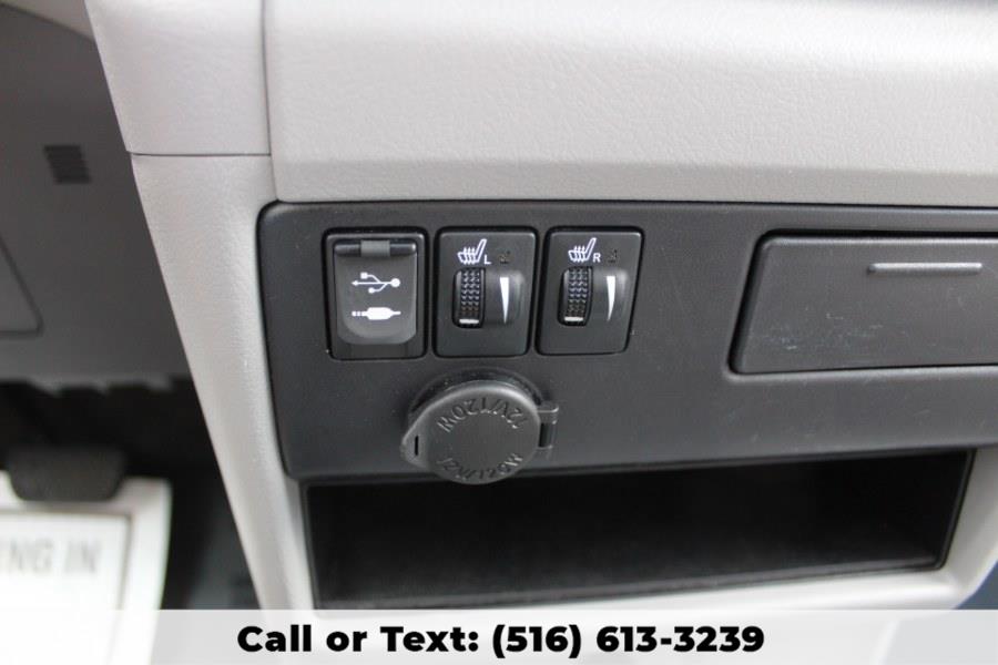 2017 Toyota Sienna XLE FWD 8-Passenger, available for sale in Great Neck, New York | Great Neck Car Buyers & Sellers. Great Neck, New York 2017 Toyota Sienna XLE FWD 8-Passenger, available for sale in Great Neck, New York | Great Neck Car Buyers & Sellers. Great Neck, New York