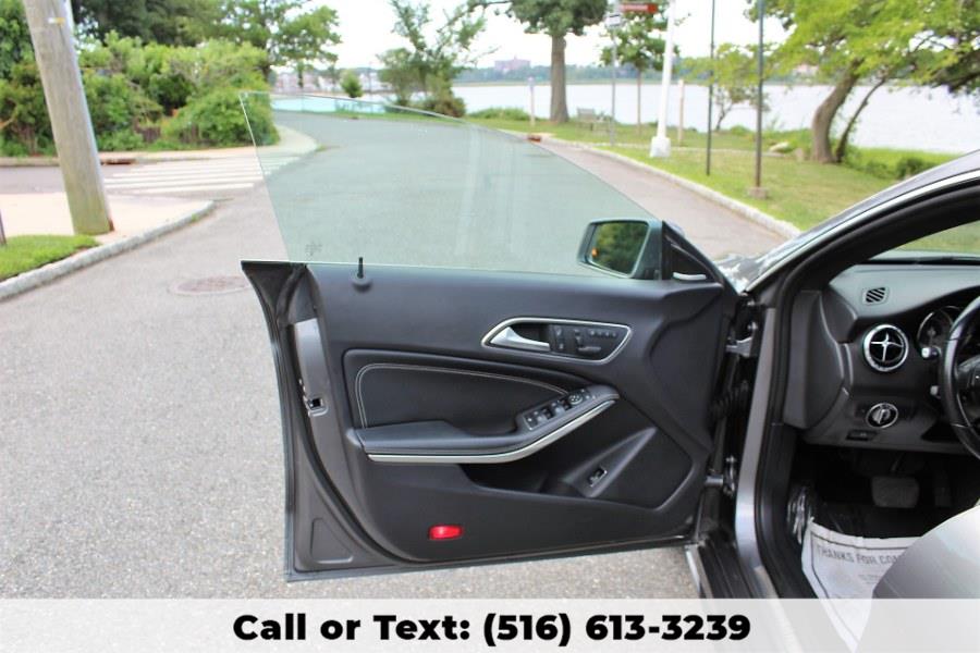 Used Mercedes-Benz CLA-Class 4dr Sdn CLA250 4MATIC 2014 | Great Neck Car Buyers & Sellers. Great Neck, New York Used Mercedes-Benz CLA-Class 4dr Sdn CLA250 4MATIC 2014 | Great Neck Car Buyers & Sellers. Great Neck, New York