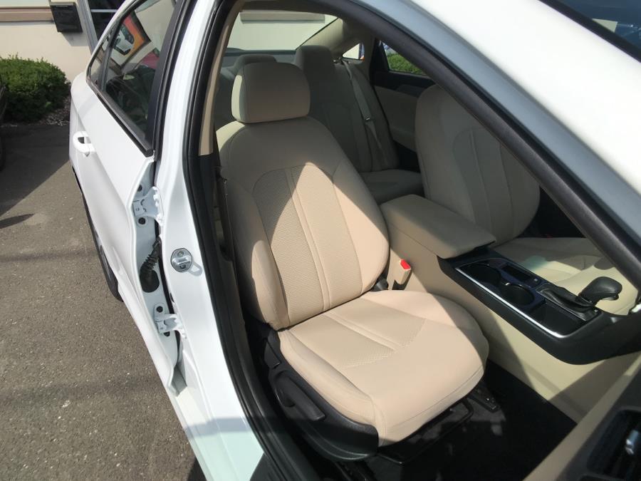 Used Hyundai Sonata SE 2019 | Prestige Auto Cars LLC. New Britain, Connecticut Used Hyundai Sonata SE 2019 | Prestige Auto Cars LLC. New Britain, Connecticut