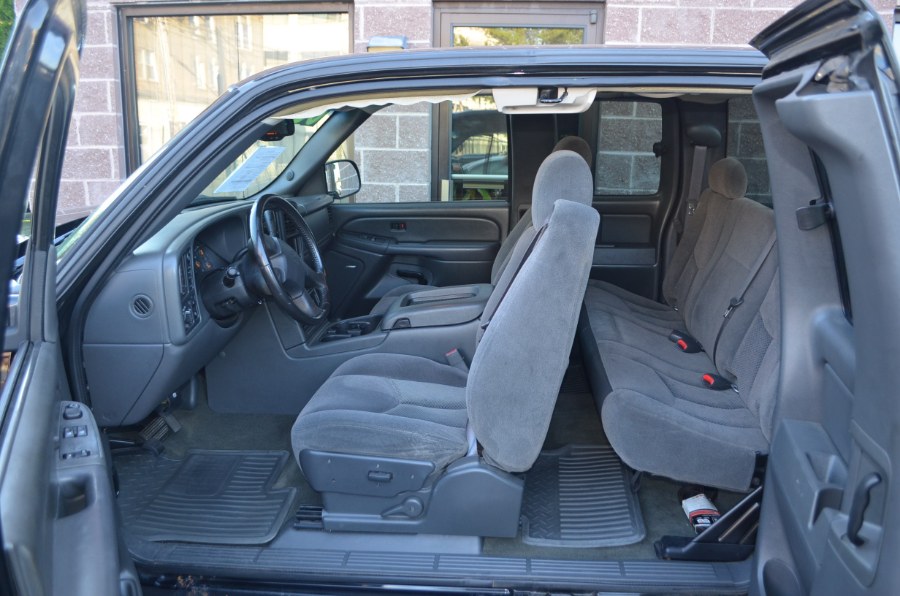 2006 Chevrolet Silverado 1500 Ext Cab 143.5" WB 4WD LT1, available for sale in Bridgeport, Connecticut | Airway Motors. Bridgeport, Connecticut 2006 Chevrolet Silverado 1500 Ext Cab 143.5" WB 4WD LT1, available for sale in Bridgeport, Connecticut | Airway Motors. Bridgeport, Connecticut