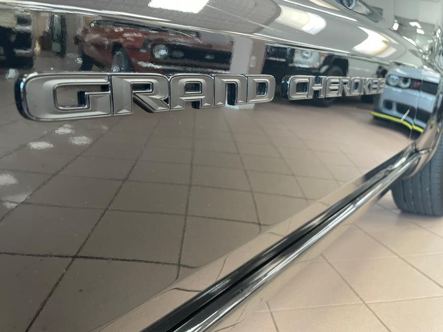 Used Jeep Grand Cherokee ALTITUDE 4x4 2019 | Power Motors East. Massapequa Park, New York Used Jeep Grand Cherokee ALTITUDE 4x4 2019 | Power Motors East. Massapequa Park, New York