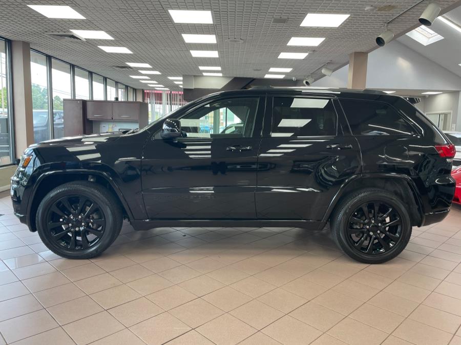 Used Jeep Grand Cherokee ALTITUDE 4x4 2019 | Power Motors East. Massapequa Park, New York Used Jeep Grand Cherokee ALTITUDE 4x4 2019 | Power Motors East. Massapequa Park, New York