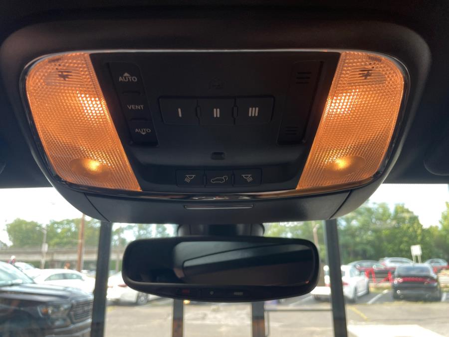 Used Jeep Grand Cherokee ALTITUDE 4x4 2019 | Power Motors East. Massapequa Park, New York Used Jeep Grand Cherokee ALTITUDE 4x4 2019 | Power Motors East. Massapequa Park, New York
