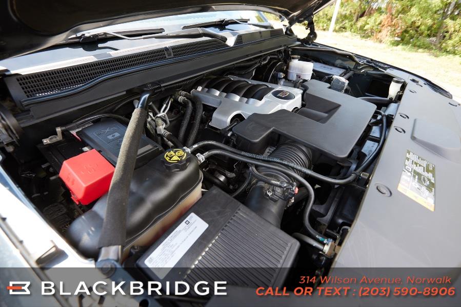 2019 Cadillac Escalade 4WD 4dr Luxury, available for sale in Norwalk, Connecticut | Black Bridge Motors, LLC. Norwalk, Connecticut 2019 Cadillac Escalade 4WD 4dr Luxury, available for sale in Norwalk, Connecticut | Black Bridge Motors, LLC. Norwalk, Connecticut