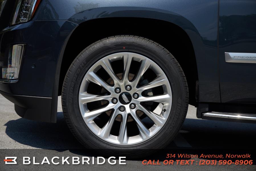 2019 Cadillac Escalade 4WD 4dr Luxury, available for sale in Norwalk, Connecticut | Black Bridge Motors, LLC. Norwalk, Connecticut 2019 Cadillac Escalade 4WD 4dr Luxury, available for sale in Norwalk, Connecticut | Black Bridge Motors, LLC. Norwalk, Connecticut