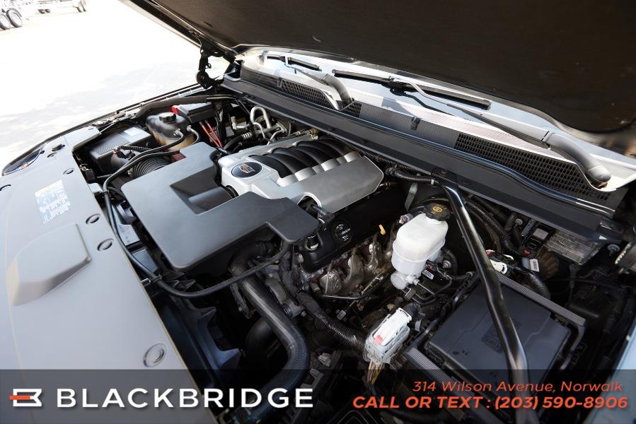 2019 Cadillac Escalade 4WD 4dr Luxury, available for sale in Norwalk, Connecticut | Black Bridge Motors, LLC. Norwalk, Connecticut 2019 Cadillac Escalade 4WD 4dr Luxury, available for sale in Norwalk, Connecticut | Black Bridge Motors, LLC. Norwalk, Connecticut