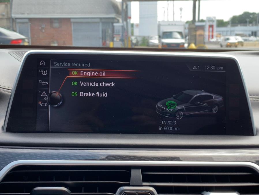 Used BMW 7 Series 4dr Sdn 750i xDrive AWD 2016 | Champion Auto Hillside. Hillside, New Jersey Used BMW 7 Series 4dr Sdn 750i xDrive AWD 2016 | Champion Auto Hillside. Hillside, New Jersey