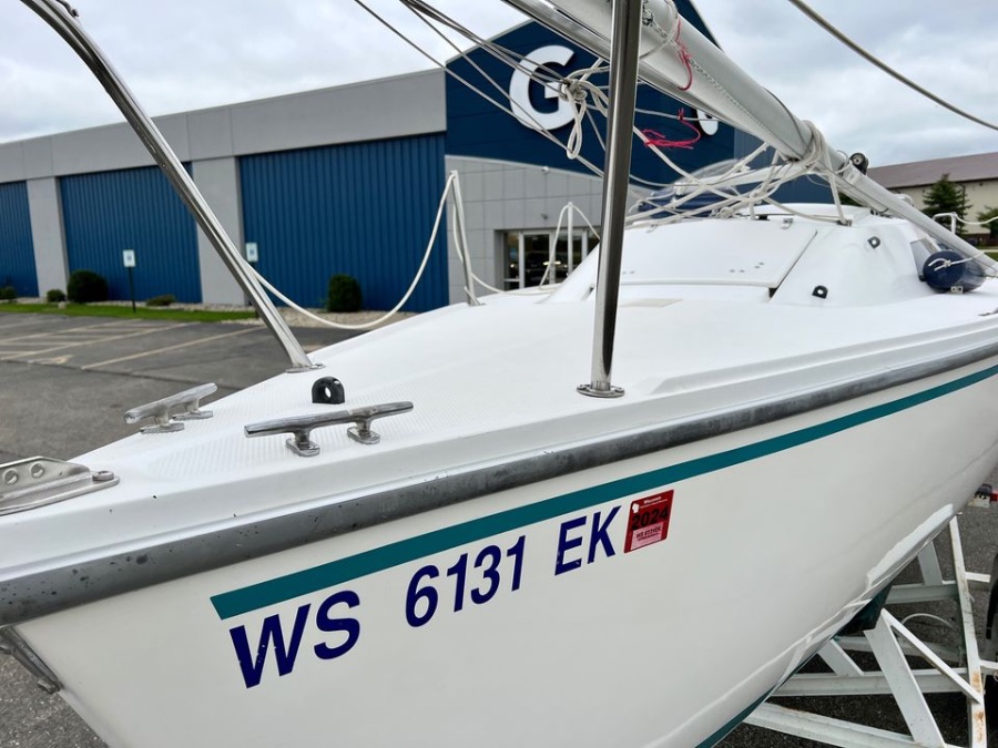 1997 Catalina Capri 22, available for sale in Darien, Wisconsin | Geneva Motor Cars. Darien, Wisconsin 1997 Catalina Capri 22, available for sale in Darien, Wisconsin | Geneva Motor Cars. Darien, Wisconsin
