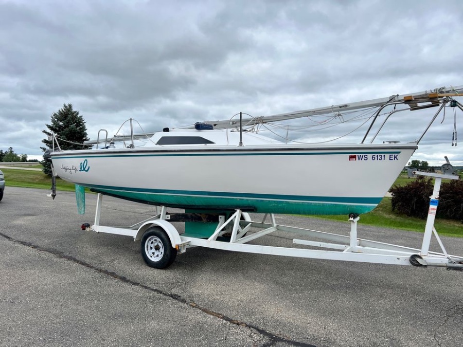 1997 Catalina Capri 22, available for sale in Darien, Wisconsin | Geneva Motor Cars. Darien, Wisconsin 1997 Catalina Capri 22, available for sale in Darien, Wisconsin | Geneva Motor Cars. Darien, Wisconsin