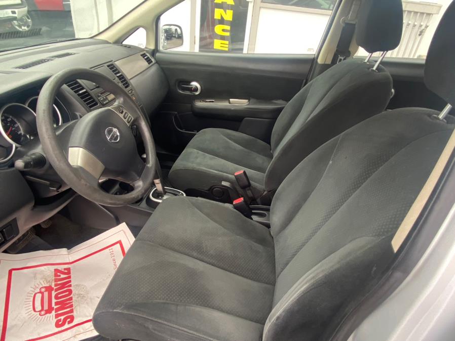 Used Nissan Versa 5dr HB I4 Auto 1.8 S 2010 | CT Auto. Bridgeport, Connecticut Used Nissan Versa 5dr HB I4 Auto 1.8 S 2010 | CT Auto. Bridgeport, Connecticut