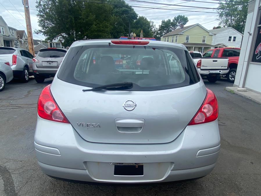 Used Nissan Versa 5dr HB I4 Auto 1.8 S 2010 | CT Auto. Bridgeport, Connecticut Used Nissan Versa 5dr HB I4 Auto 1.8 S 2010 | CT Auto. Bridgeport, Connecticut