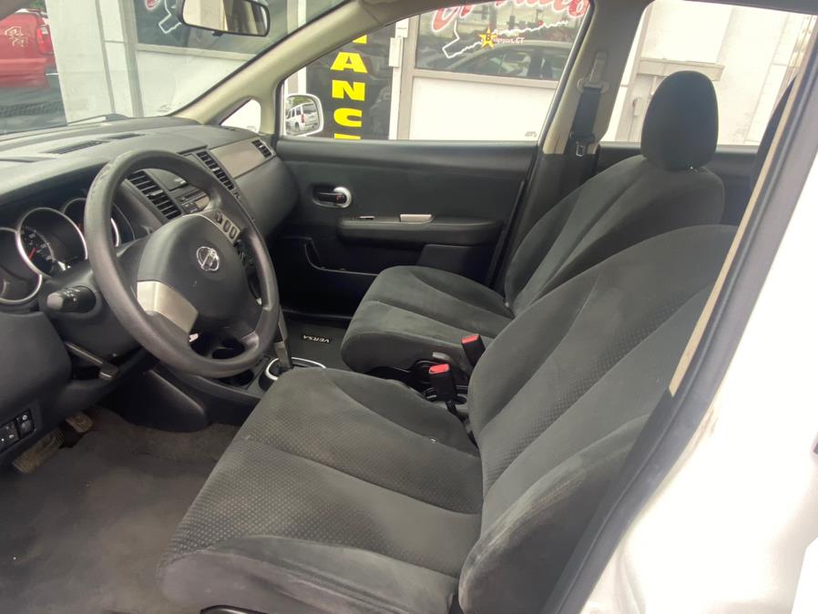 Used Nissan Versa 5dr HB Auto 1.8 S 2012 | CT Auto. Bridgeport, Connecticut Used Nissan Versa 5dr HB Auto 1.8 S 2012 | CT Auto. Bridgeport, Connecticut