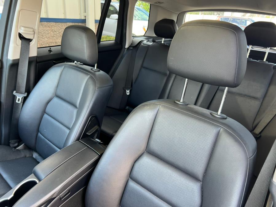 Used Mercedes-Benz GLK-Class 4MATIC 4dr GLK350 2015 | Century Auto And Truck. East Windsor, Connecticut Used Mercedes-Benz GLK-Class 4MATIC 4dr GLK350 2015 | Century Auto And Truck. East Windsor, Connecticut