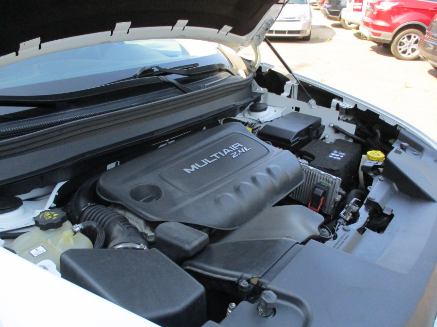 Used Jeep Cherokee 4WD 4dr Altitude *Ltd Avail* 2016 | Cos Central Auto. Meriden, Connecticut Used Jeep Cherokee 4WD 4dr Altitude *Ltd Avail* 2016 | Cos Central Auto. Meriden, Connecticut
