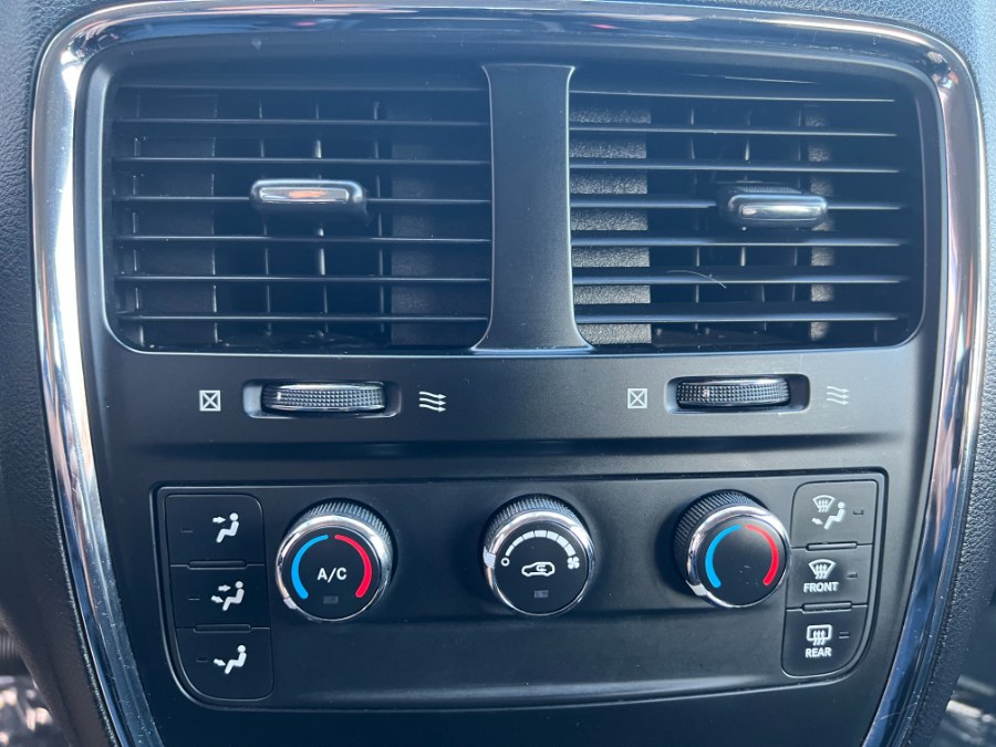 2014 Dodge Grand Caravan 4dr Wgn SE, available for sale in Bristol, Connecticut | Bristol Auto Center LLC. Bristol, Connecticut 2014 Dodge Grand Caravan 4dr Wgn SE, available for sale in Bristol, Connecticut | Bristol Auto Center LLC. Bristol, Connecticut