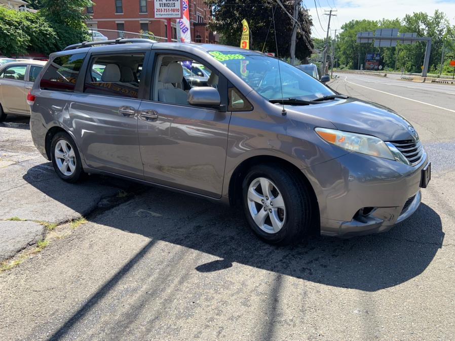 Used Toyota Sienna 5dr 7-Pass Van V6 LE FWD (Natl) 2012 | Bridge Motors LLC. Derby, Connecticut Used Toyota Sienna 5dr 7-Pass Van V6 LE FWD (Natl) 2012 | Bridge Motors LLC. Derby, Connecticut
