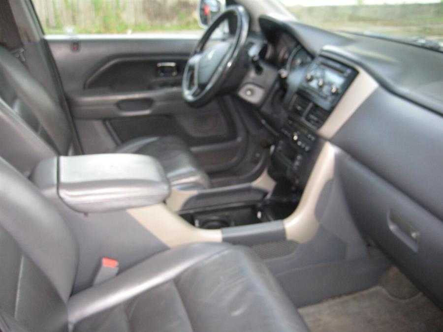 2006 Honda Pilot EX L 4dr SUV 4WD, available for sale in Massapequa, New York | Rite Choice Auto Inc.. Massapequa, New York 2006 Honda Pilot EX L 4dr SUV 4WD, available for sale in Massapequa, New York | Rite Choice Auto Inc.. Massapequa, New York