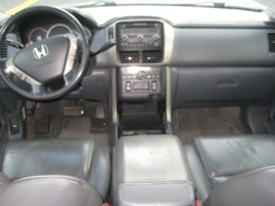 2006 Honda Pilot EX L 4dr SUV 4WD, available for sale in Massapequa, New York | Rite Choice Auto Inc.. Massapequa, New York 2006 Honda Pilot EX L 4dr SUV 4WD, available for sale in Massapequa, New York | Rite Choice Auto Inc.. Massapequa, New York