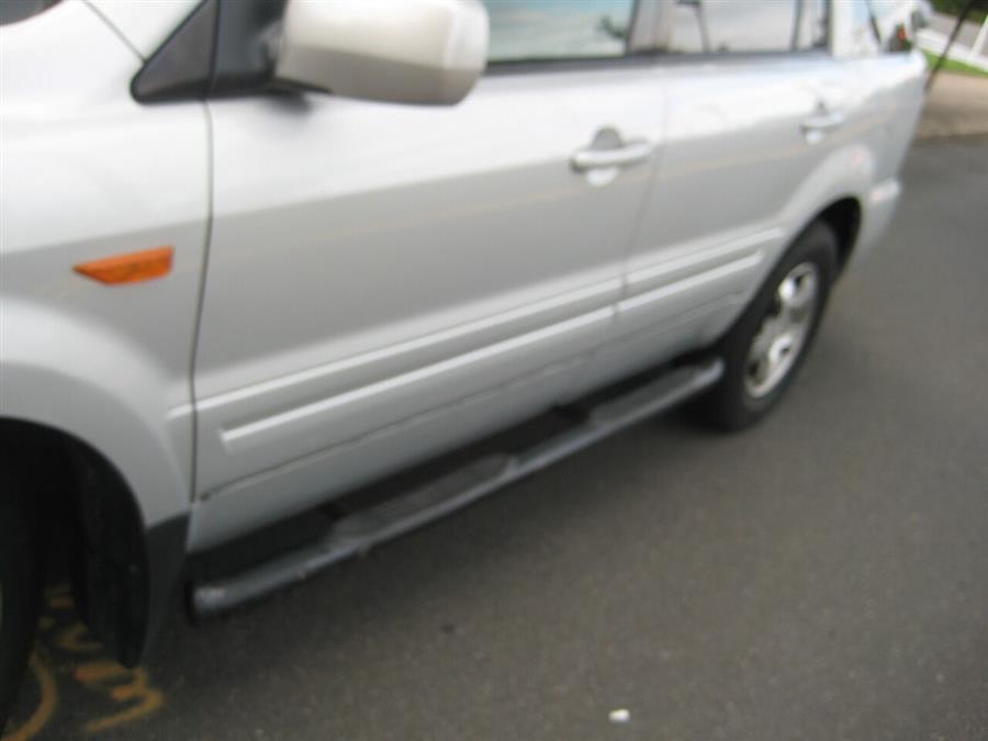 2006 Honda Pilot EX L 4dr SUV 4WD, available for sale in Massapequa, New York | Rite Choice Auto Inc.. Massapequa, New York 2006 Honda Pilot EX L 4dr SUV 4WD, available for sale in Massapequa, New York | Rite Choice Auto Inc.. Massapequa, New York