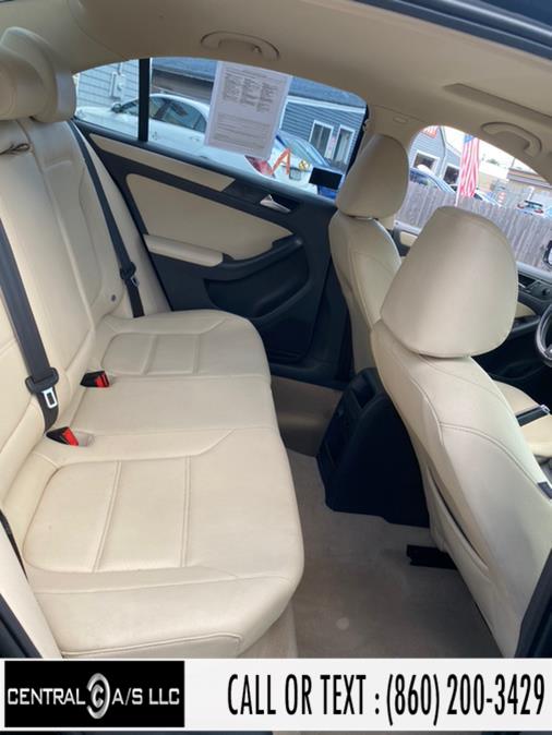 Used Volkswagen Jetta Sedan 4dr Manual SE w/Convenience & Sunroof PZEV 2011 | Central A/S LLC. East Windsor, Connecticut Used Volkswagen Jetta Sedan 4dr Manual SE w/Convenience & Sunroof PZEV 2011 | Central A/S LLC. East Windsor, Connecticut