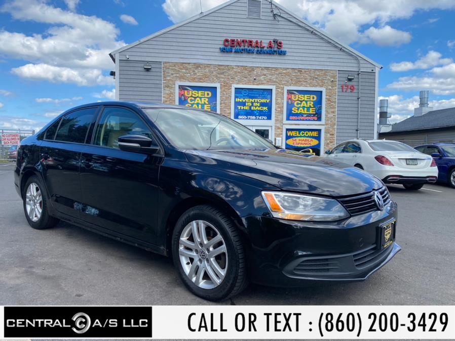 2011 Volkswagen Jetta Sedan 4dr Manual SE w/Convenience & Sunroof PZEV, available for sale in East Windsor, Connecticut | Central A/S LLC. East Windsor, Connecticut