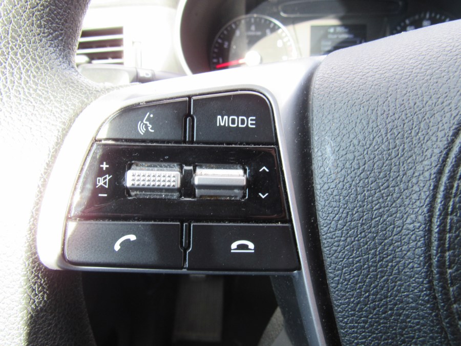 Used Kia Sorento LX V6 AWD 2020 | NJ Used Cars Center. Irvington, New Jersey Used Kia Sorento LX V6 AWD 2020 | NJ Used Cars Center. Irvington, New Jersey
