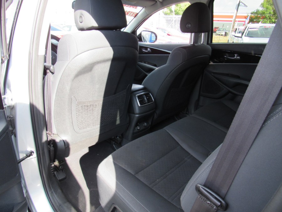 Used Kia Sorento LX V6 AWD 2020 | NJ Used Cars Center. Irvington, New Jersey Used Kia Sorento LX V6 AWD 2020 | NJ Used Cars Center. Irvington, New Jersey