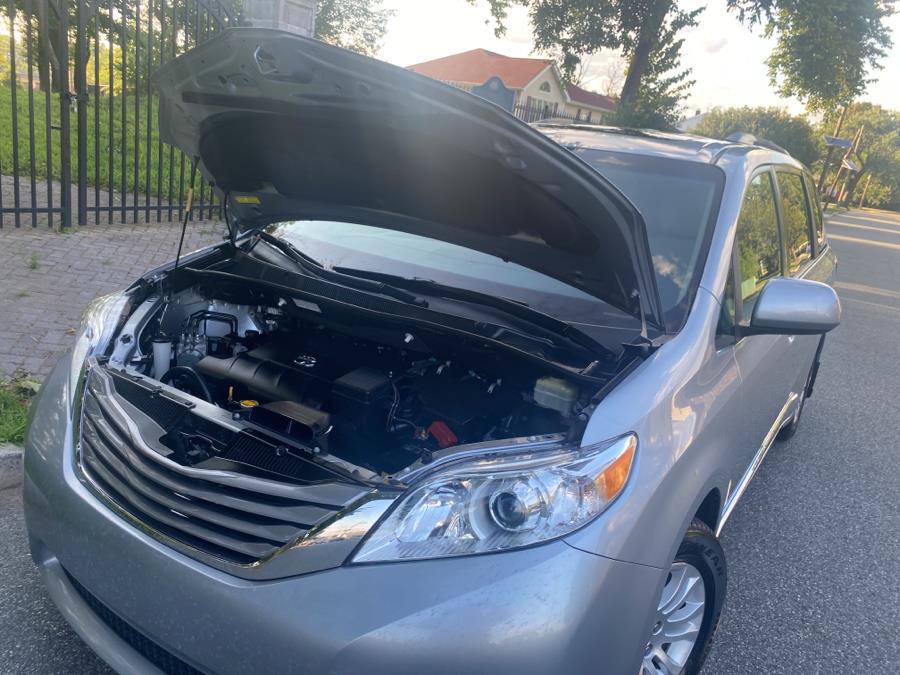 Used Toyota Sienna 5dr 8-Pass Van XLE FWD (Natl) 2015 | Daytona Auto Sales. Little Ferry, New Jersey Used Toyota Sienna 5dr 8-Pass Van XLE FWD (Natl) 2015 | Daytona Auto Sales. Little Ferry, New Jersey