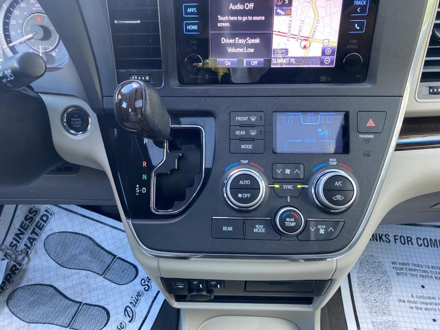 Used Toyota Sienna 5dr 8-Pass Van XLE FWD (Natl) 2015 | Daytona Auto Sales. Little Ferry, New Jersey Used Toyota Sienna 5dr 8-Pass Van XLE FWD (Natl) 2015 | Daytona Auto Sales. Little Ferry, New Jersey