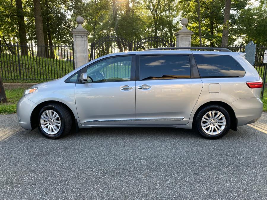 Used Toyota Sienna 5dr 8-Pass Van XLE FWD (Natl) 2015 | Daytona Auto Sales. Little Ferry, New Jersey Used Toyota Sienna 5dr 8-Pass Van XLE FWD (Natl) 2015 | Daytona Auto Sales. Little Ferry, New Jersey