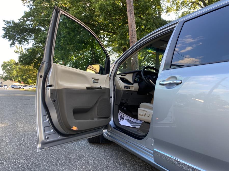 Used Toyota Sienna 5dr 8-Pass Van XLE FWD (Natl) 2015 | Daytona Auto Sales. Little Ferry, New Jersey Used Toyota Sienna 5dr 8-Pass Van XLE FWD (Natl) 2015 | Daytona Auto Sales. Little Ferry, New Jersey