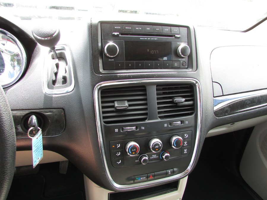 Used Dodge Grand Caravan 4dr Wgn SE 2014 | United Auto Sales of E Windsor, Inc. East Windsor, Connecticut Used Dodge Grand Caravan 4dr Wgn SE 2014 | United Auto Sales of E Windsor, Inc. East Windsor, Connecticut